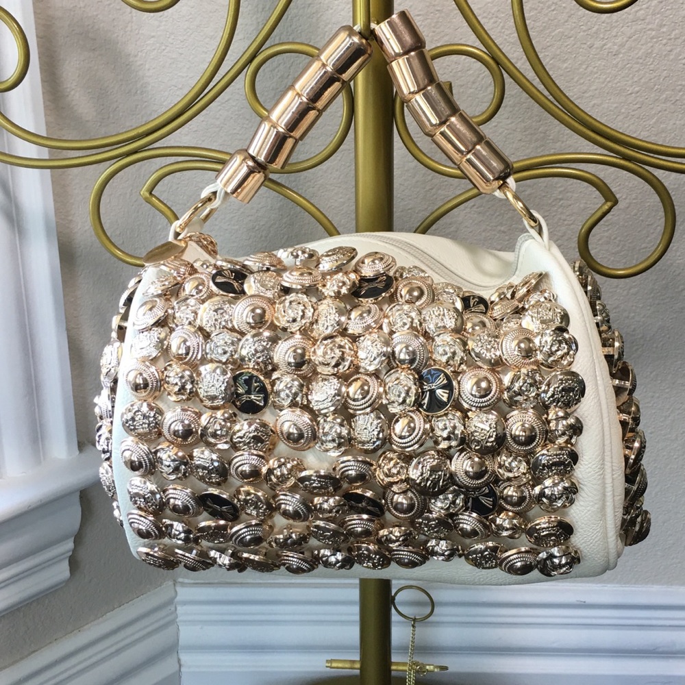 Super cute unique purse with lots of buttons